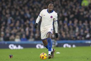 记者：黄潜对迪萨西感兴趣&amp;在谈判，切尔西将寻求约3000万欧费用